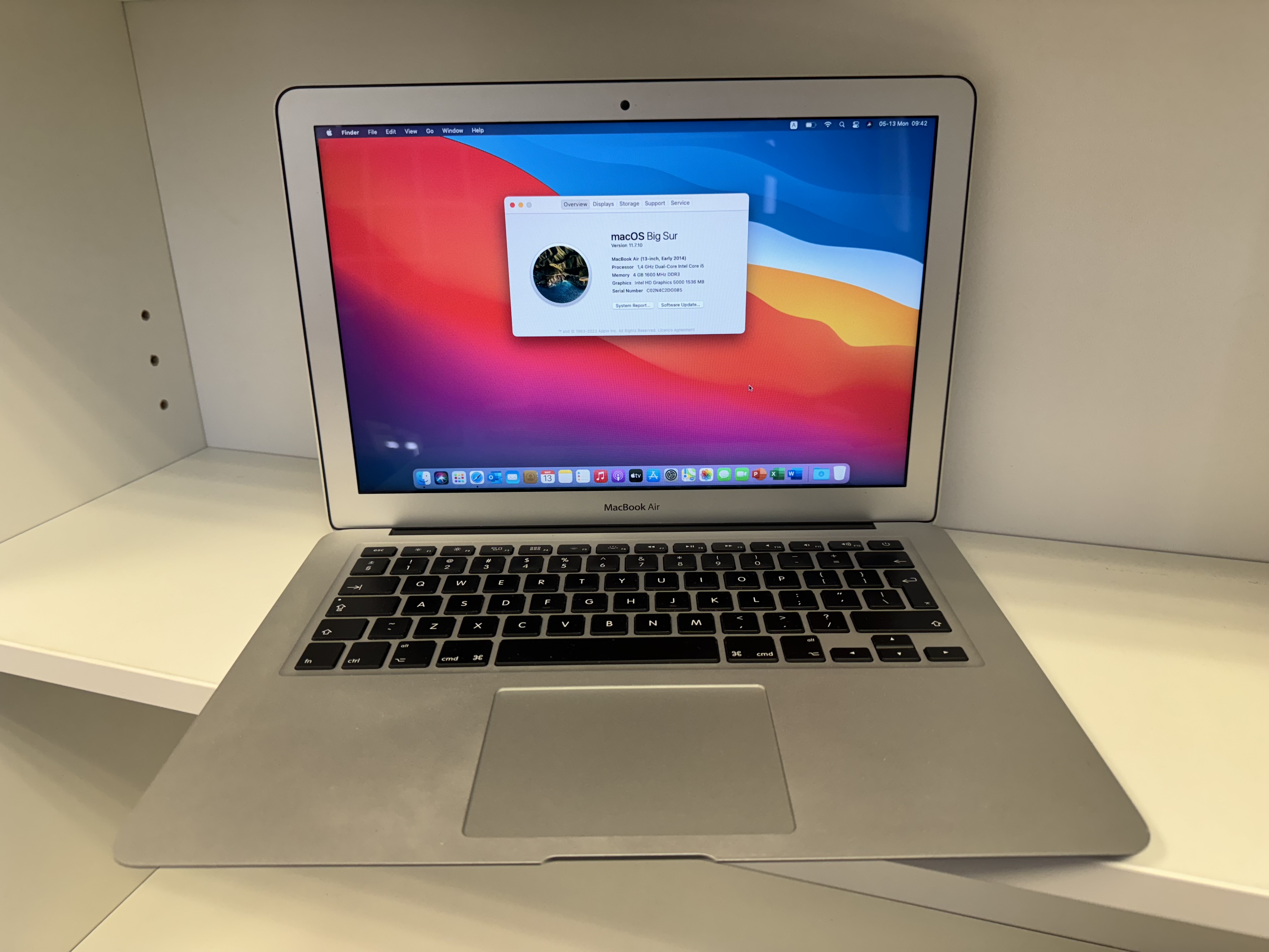 MacBook Air 13-inch, 2014 i5-1.4GHz RAM4GB SSD128GB