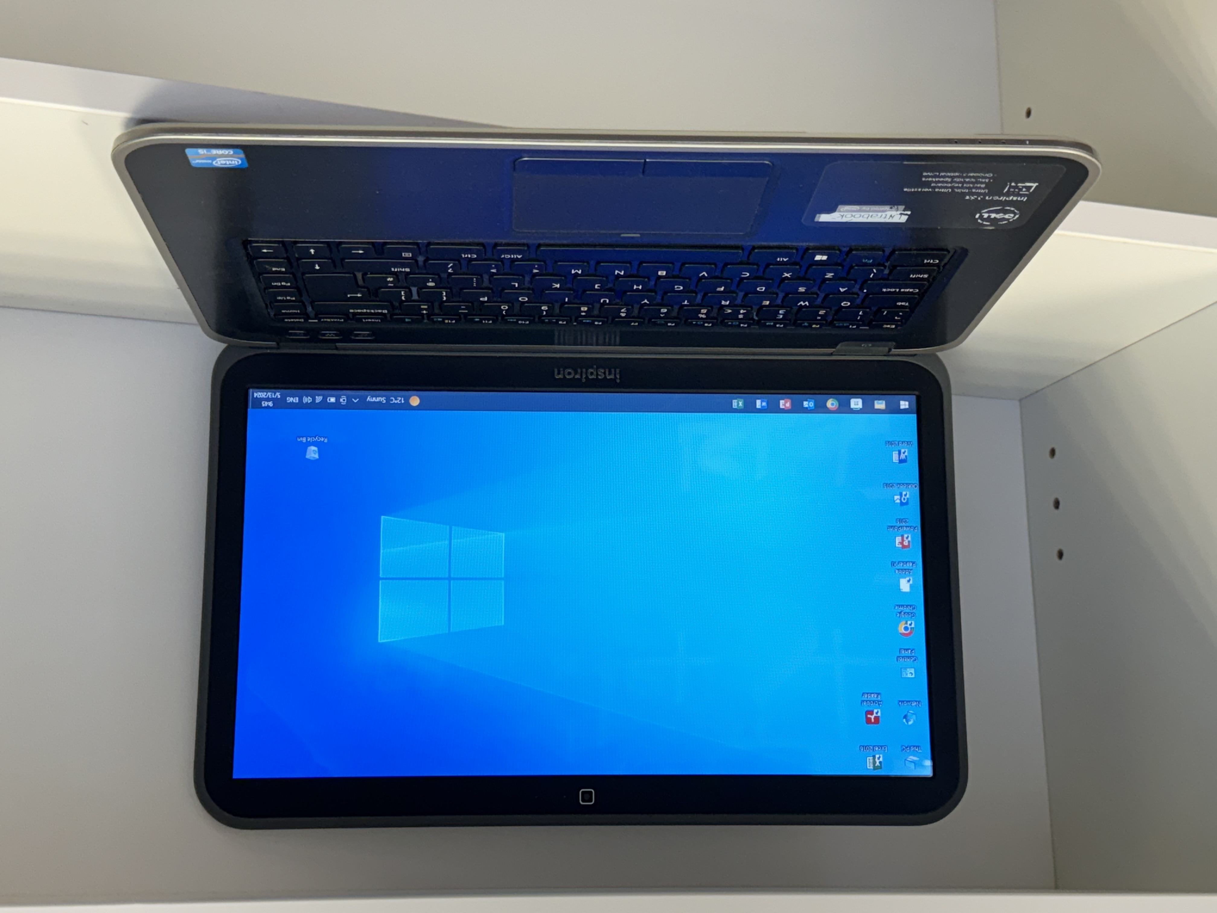 Dell Inspiron Ultrabook "15  i5-3317U 1.7GHz RAM 12Gb SSD128Gb
