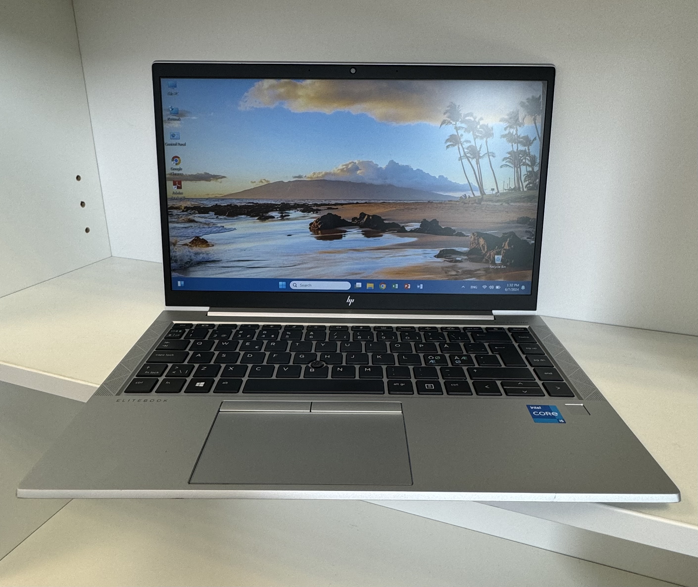 HP EliteBook 840 G8 11th Gen Intel(R) Core(TM) i5-1135G7 @ 2.4GHz RAM16Gb, SSD256Gb